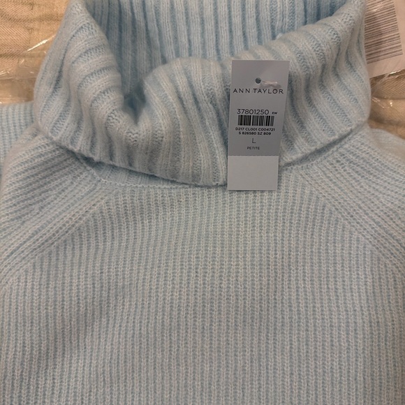 Ann Taylor Sky Blue Long Sleeve Dress - Picture 2 of 8